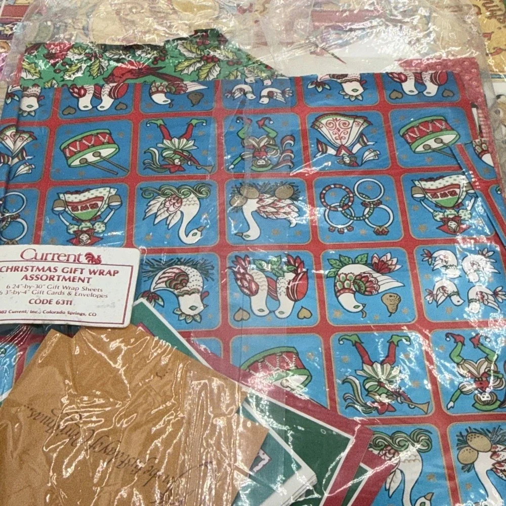 NOS Sheets Vintage Flat Vintage Christmas Gift Wrap + Cards Current Co. 1982